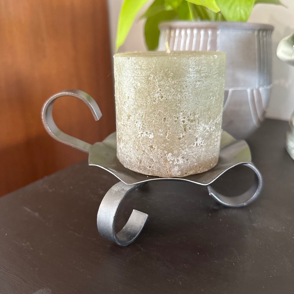 Vtg Silver Tone Metal Scalloped Pillar Candle Holder w/ Handle Sage Cottagecore